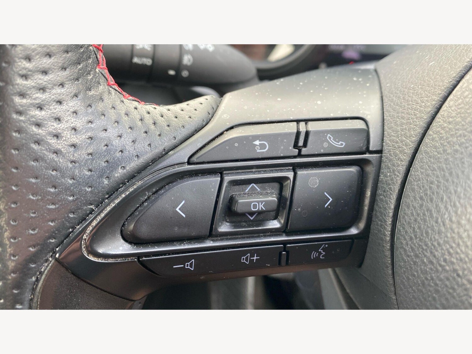 Used Toyota Yaris 2023 for sale - 77994003: Photo 31