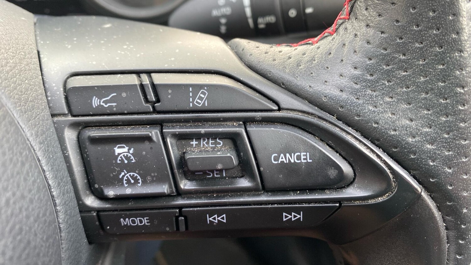 Used Toyota Yaris 2023 for sale - 77994003: Photo 32