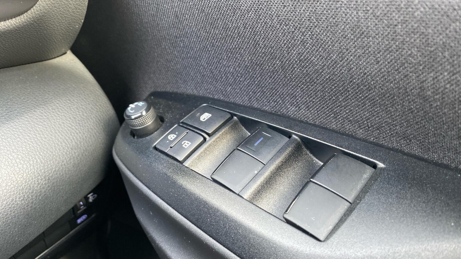 Used Toyota Yaris 2023 for sale - 77994003: Photo 33