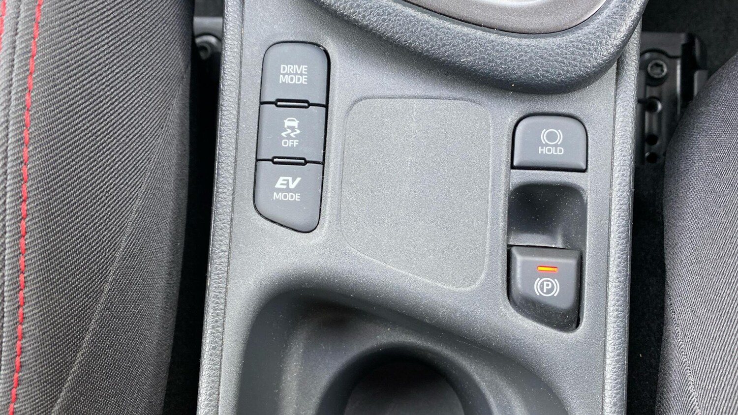 Used Toyota Yaris 2023 for sale - 77994003: Photo 38