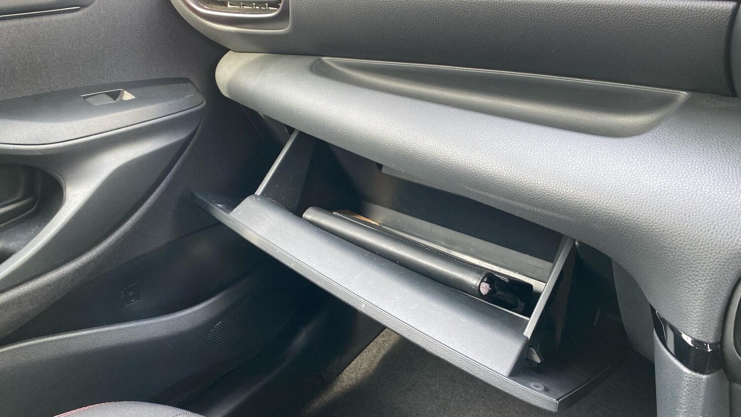 Used Toyota Yaris 2023 for sale - 77994003: Photo 41