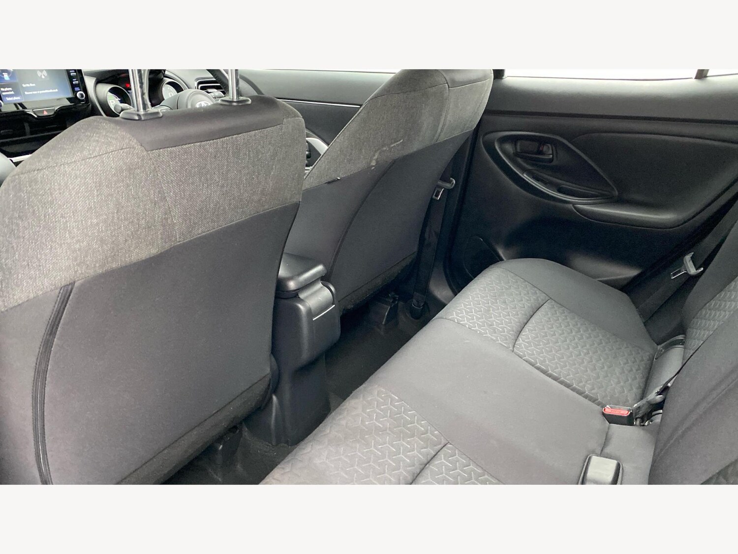 Used Toyota Yaris Cross 2023 for sale - 76538689: Photo 15