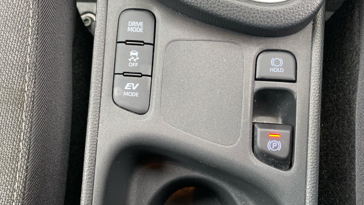 Used Toyota Yaris Cross 2023 for sale - 76538689: Photo 38