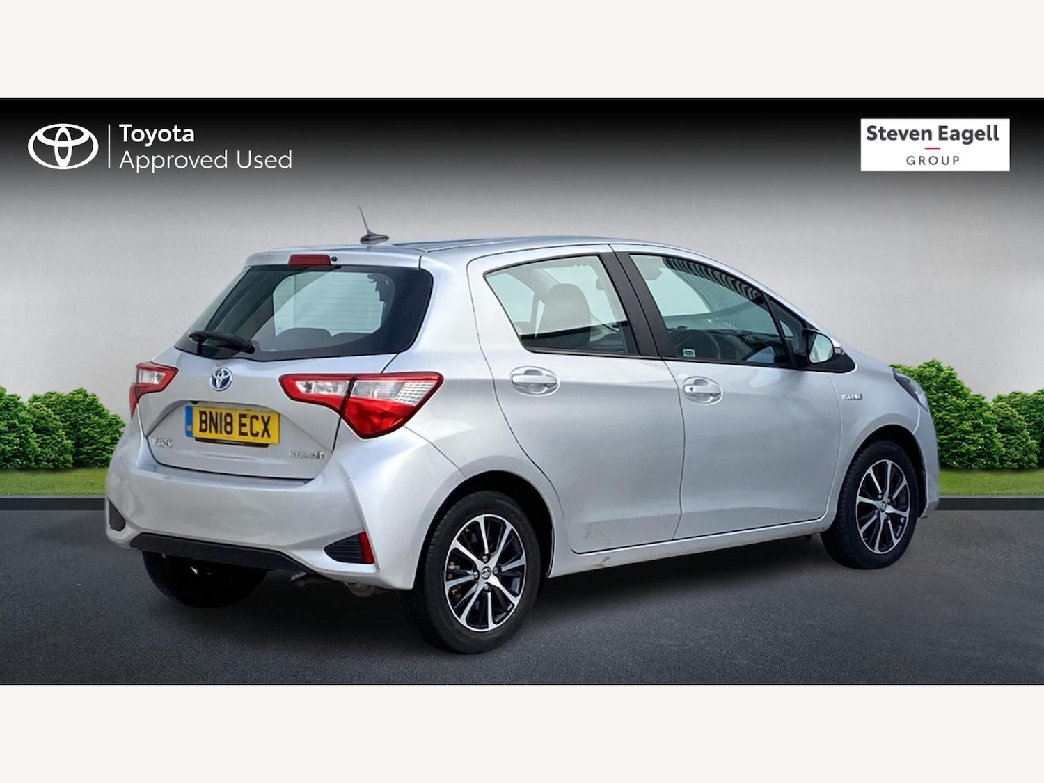 Used Toyota Yaris 2018 for sale - 77237712: Photo 2