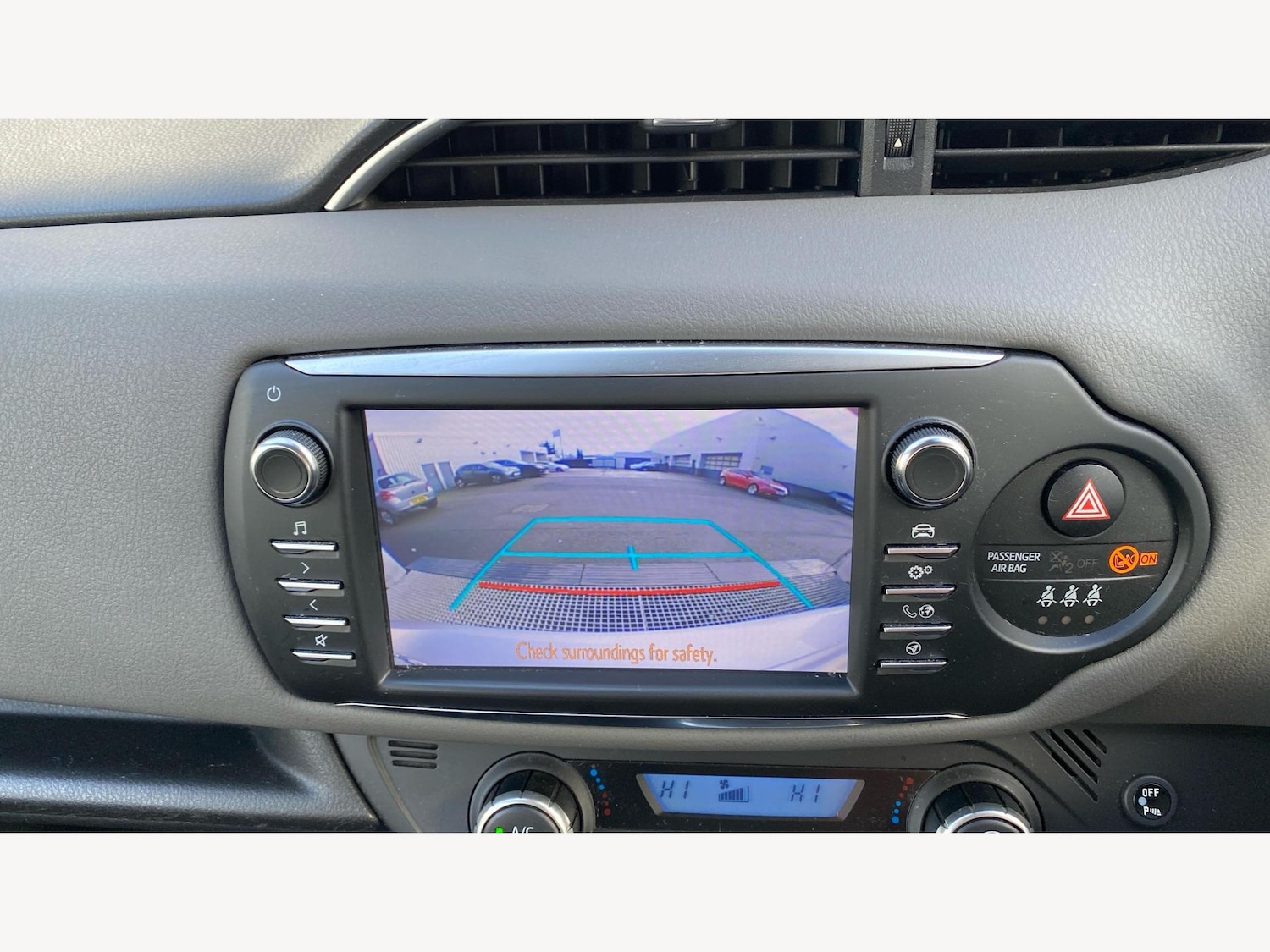 Used Toyota Yaris 2018 for sale - 77237712: Photo 29