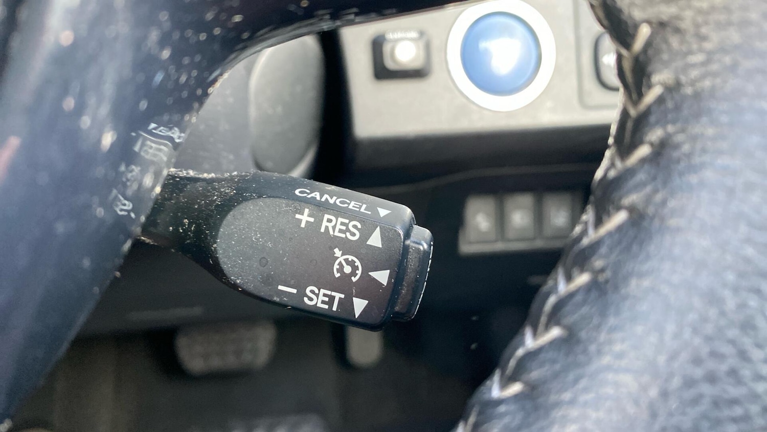 Used Toyota Yaris 2018 for sale - 77237712: Photo 32