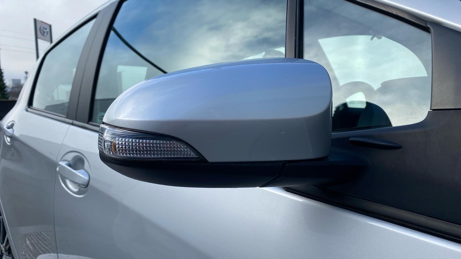 Used Toyota Yaris 2018 for sale - 77237712: Photo 33