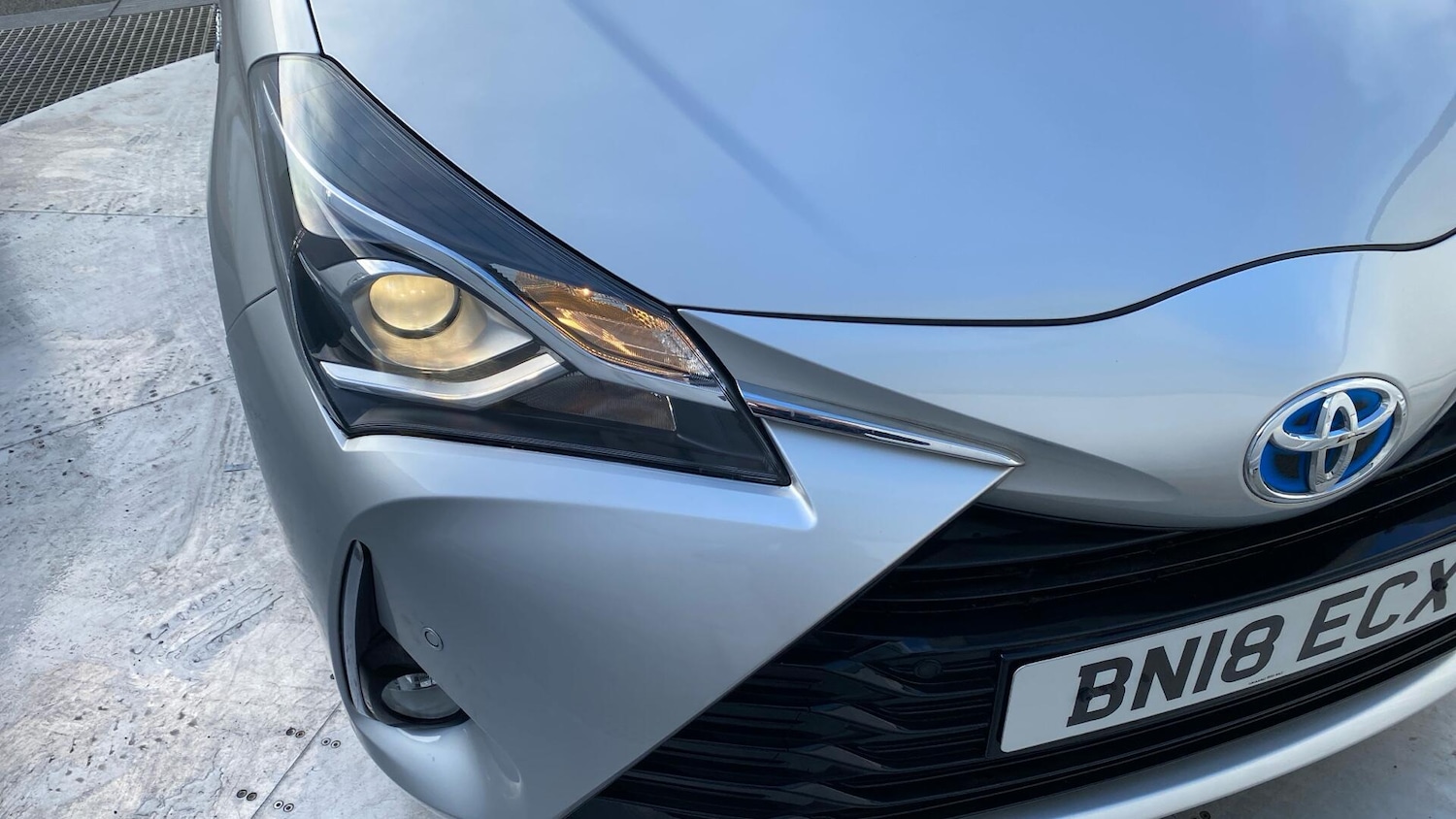 Used Toyota Yaris 2018 for sale - 77237712: Photo 34