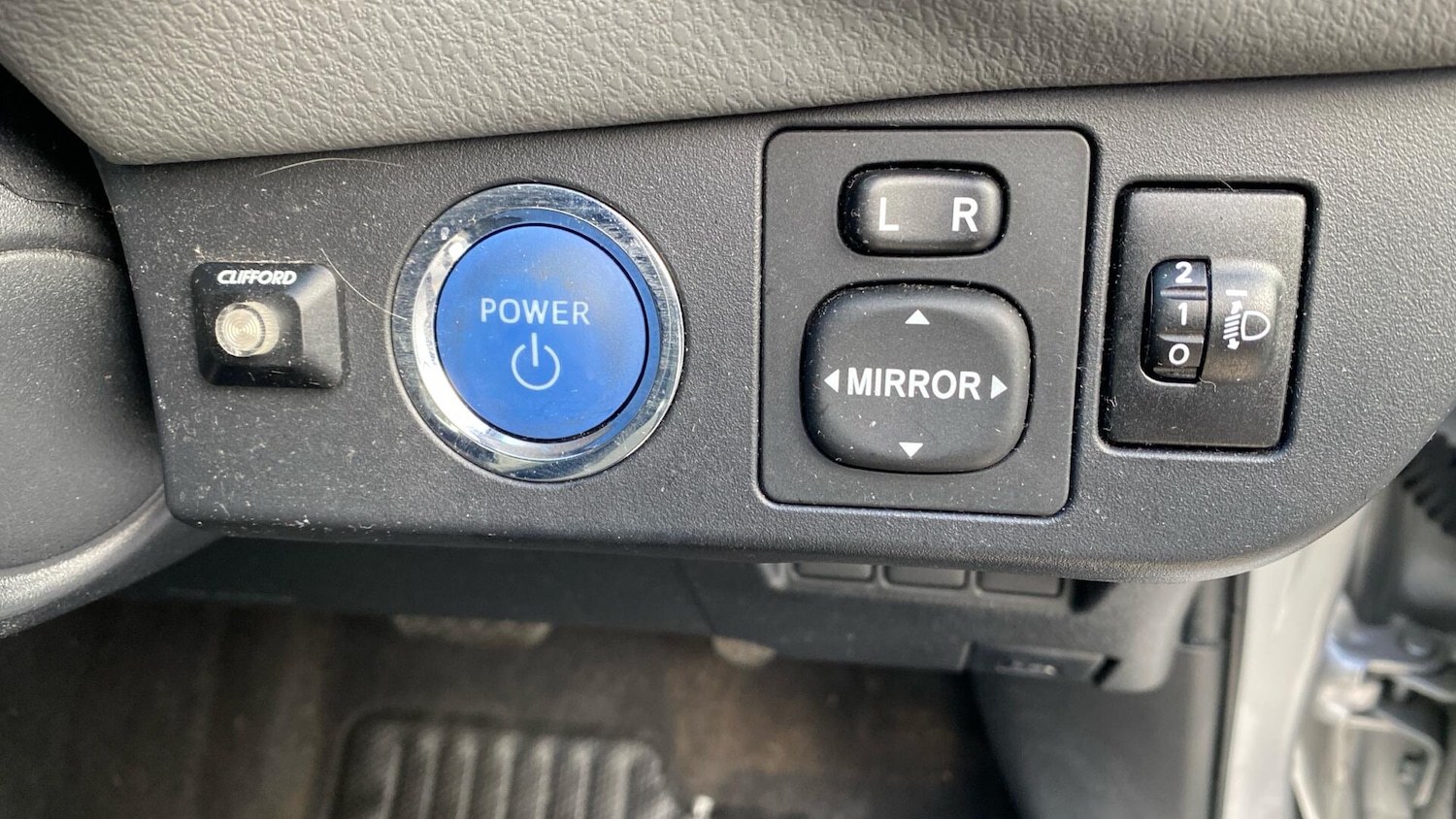 Used Toyota Yaris 2018 for sale - 77237712: Photo 39