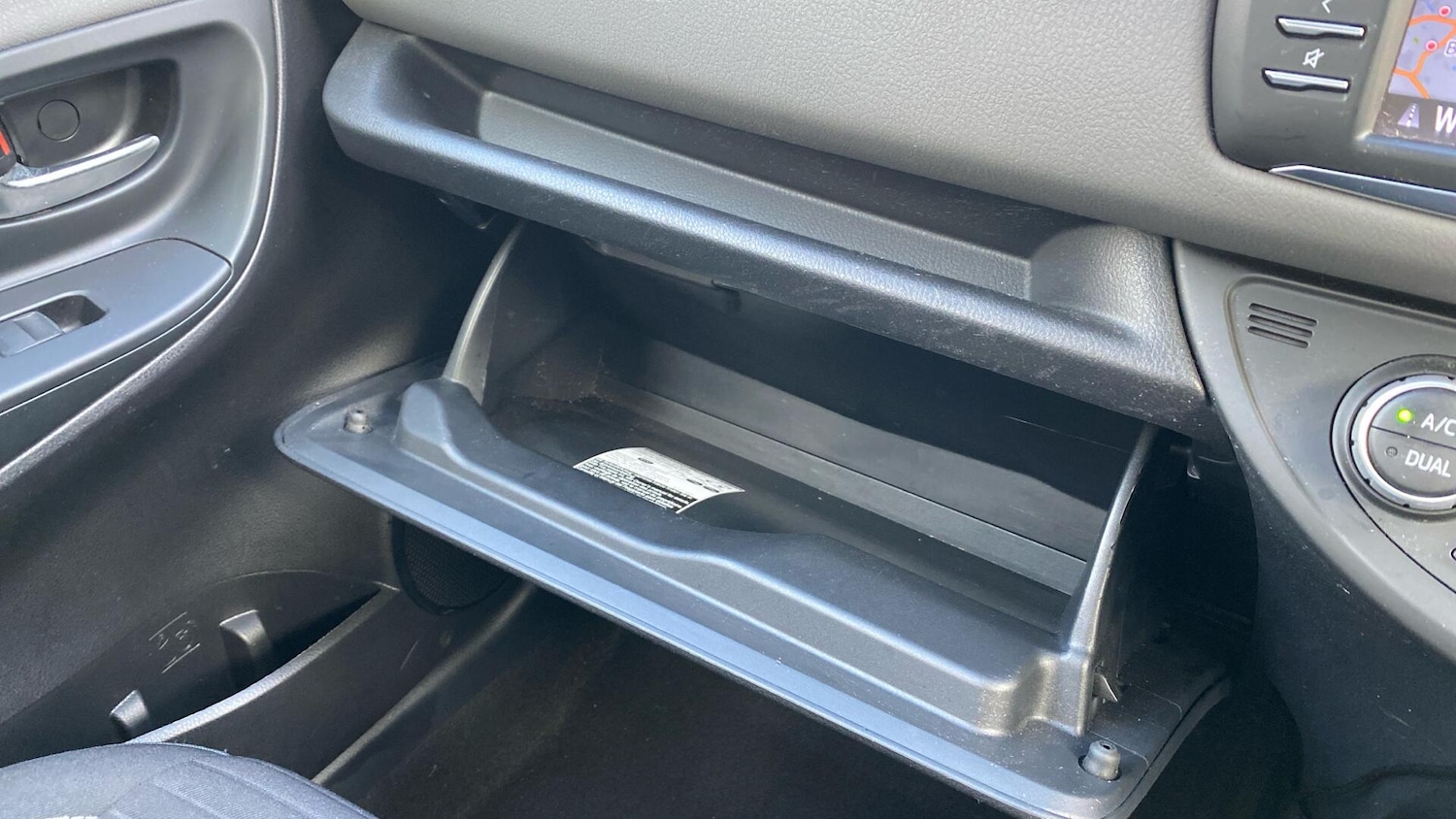 Used Toyota Yaris 2018 for sale - 77237712: Photo 44