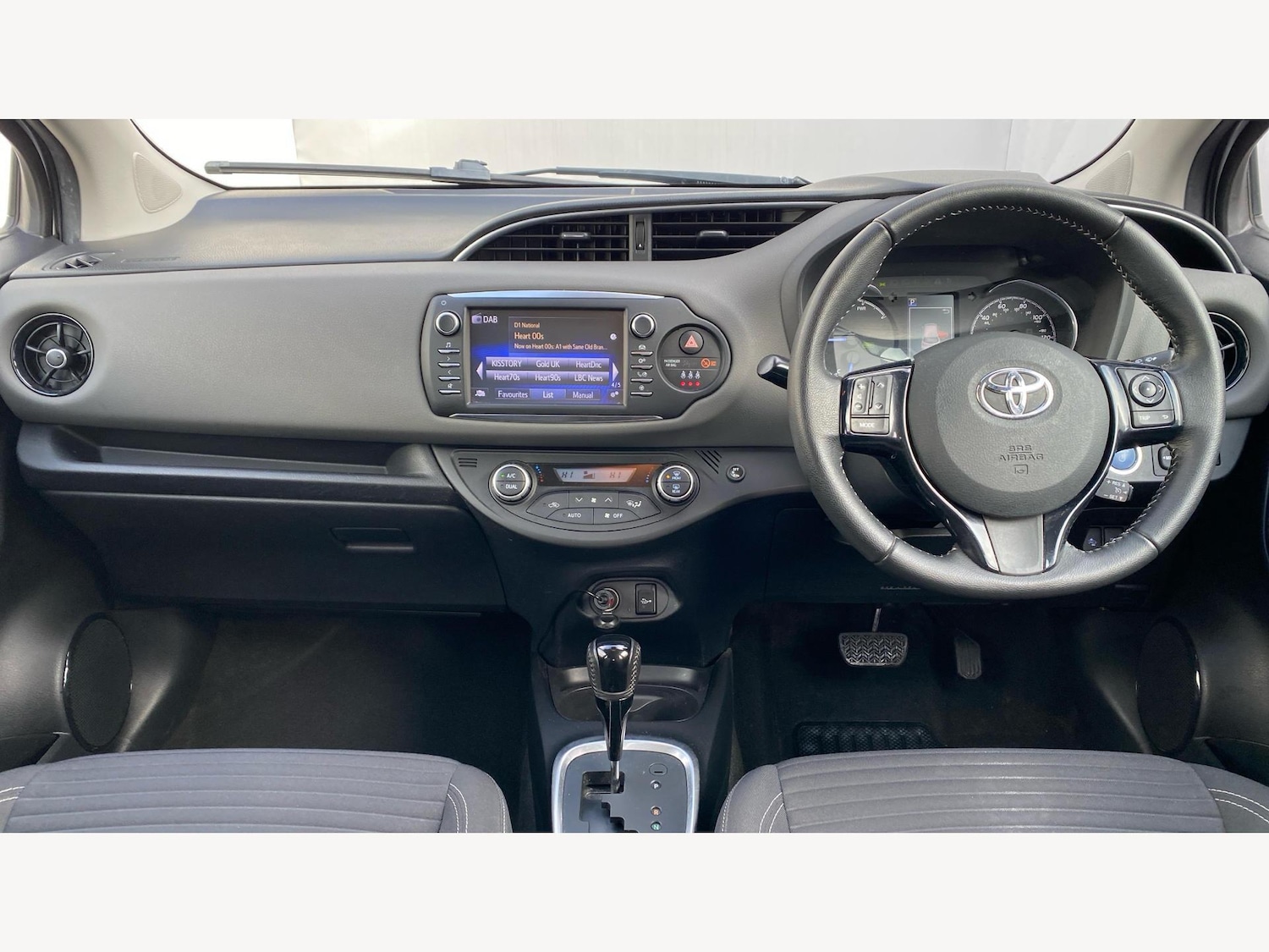 Used Toyota Yaris 2018 for sale - 77237712: Photo 7