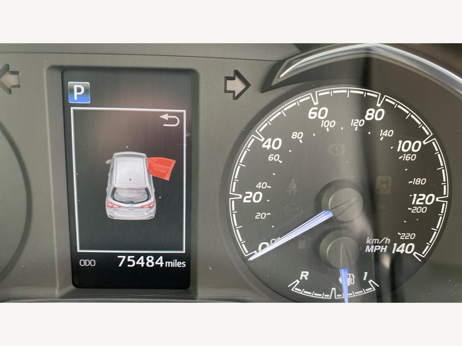 Used Toyota Yaris 2017 for sale - 77202479: Photo 11