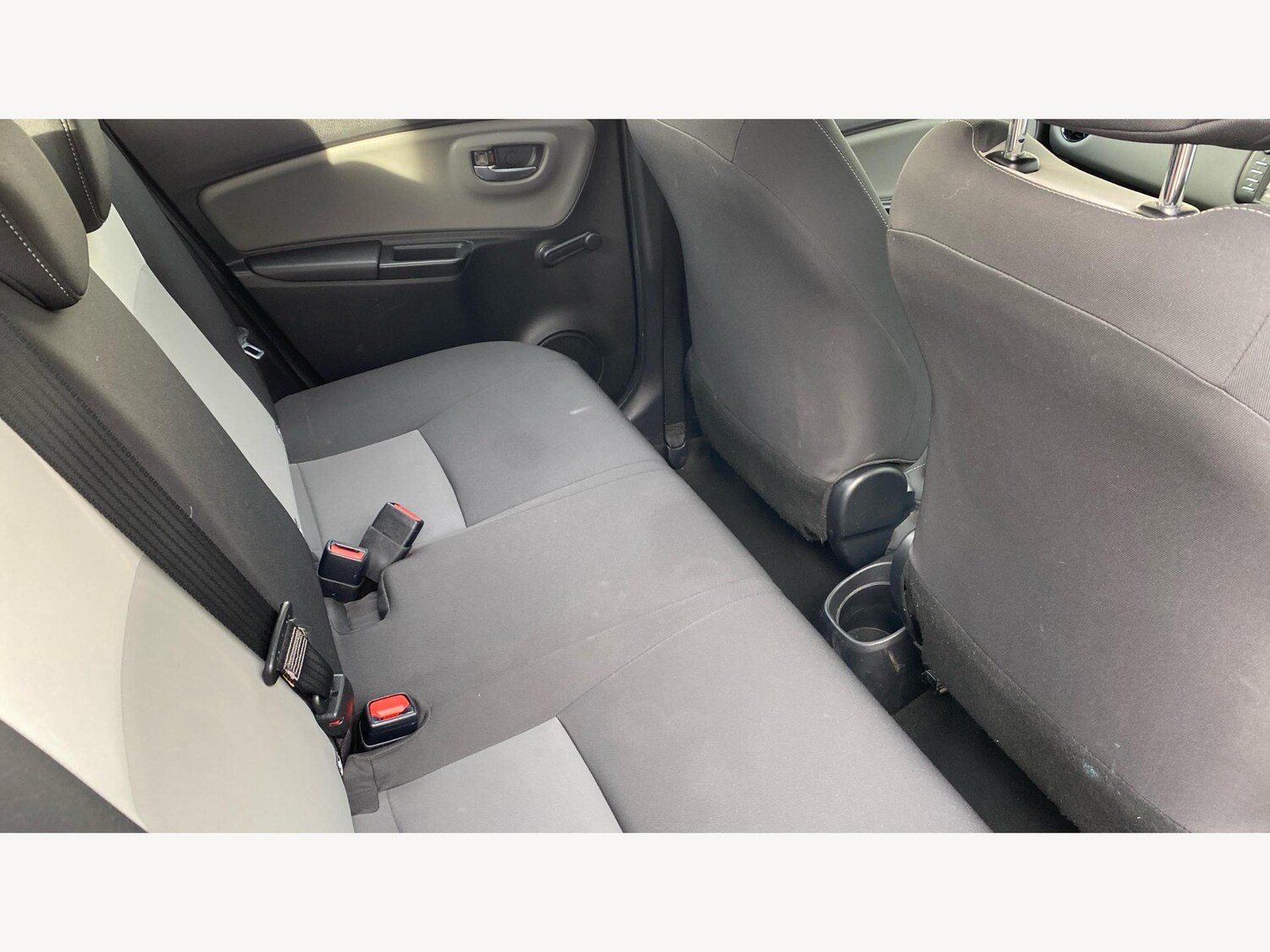 Used Toyota Yaris 2017 for sale - 77202479: Photo 14