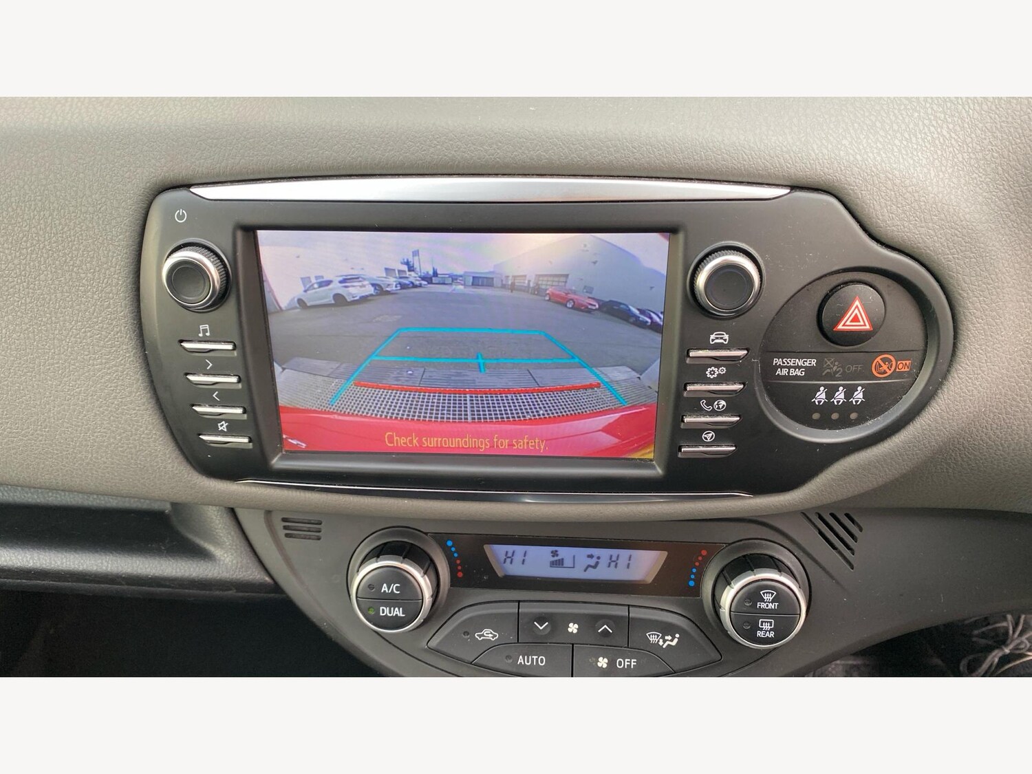 Used Toyota Yaris 2017 for sale - 77202479: Photo 28