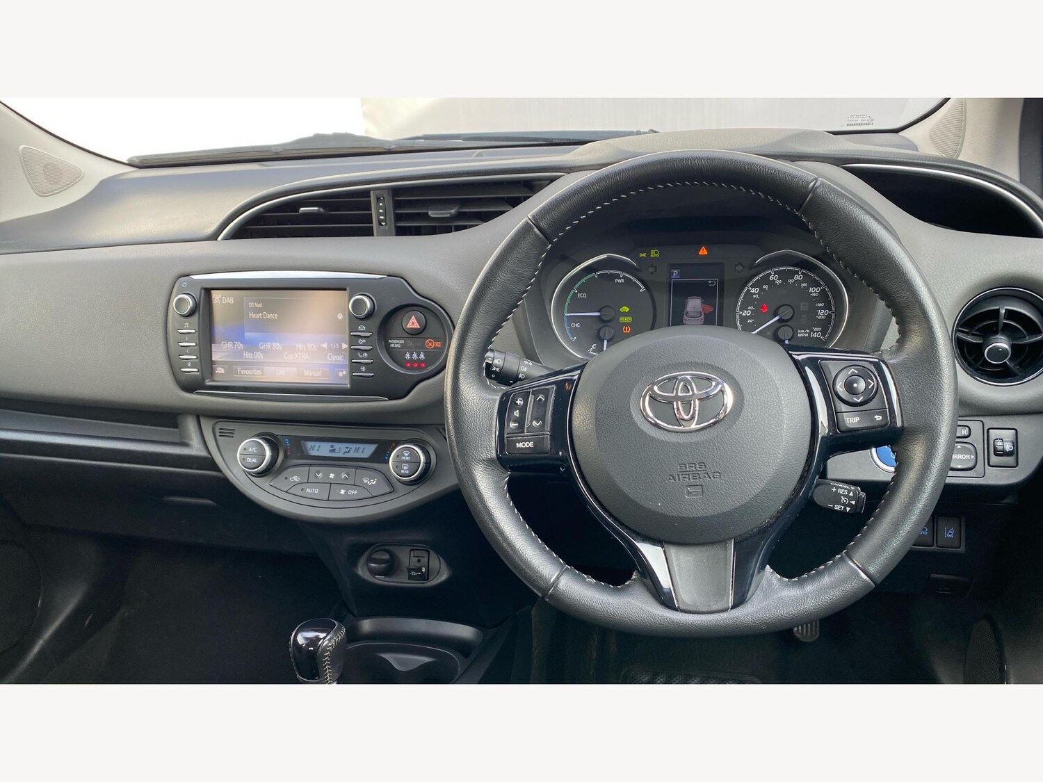 Used Toyota Yaris 2017 for sale - 77202479: Photo 8