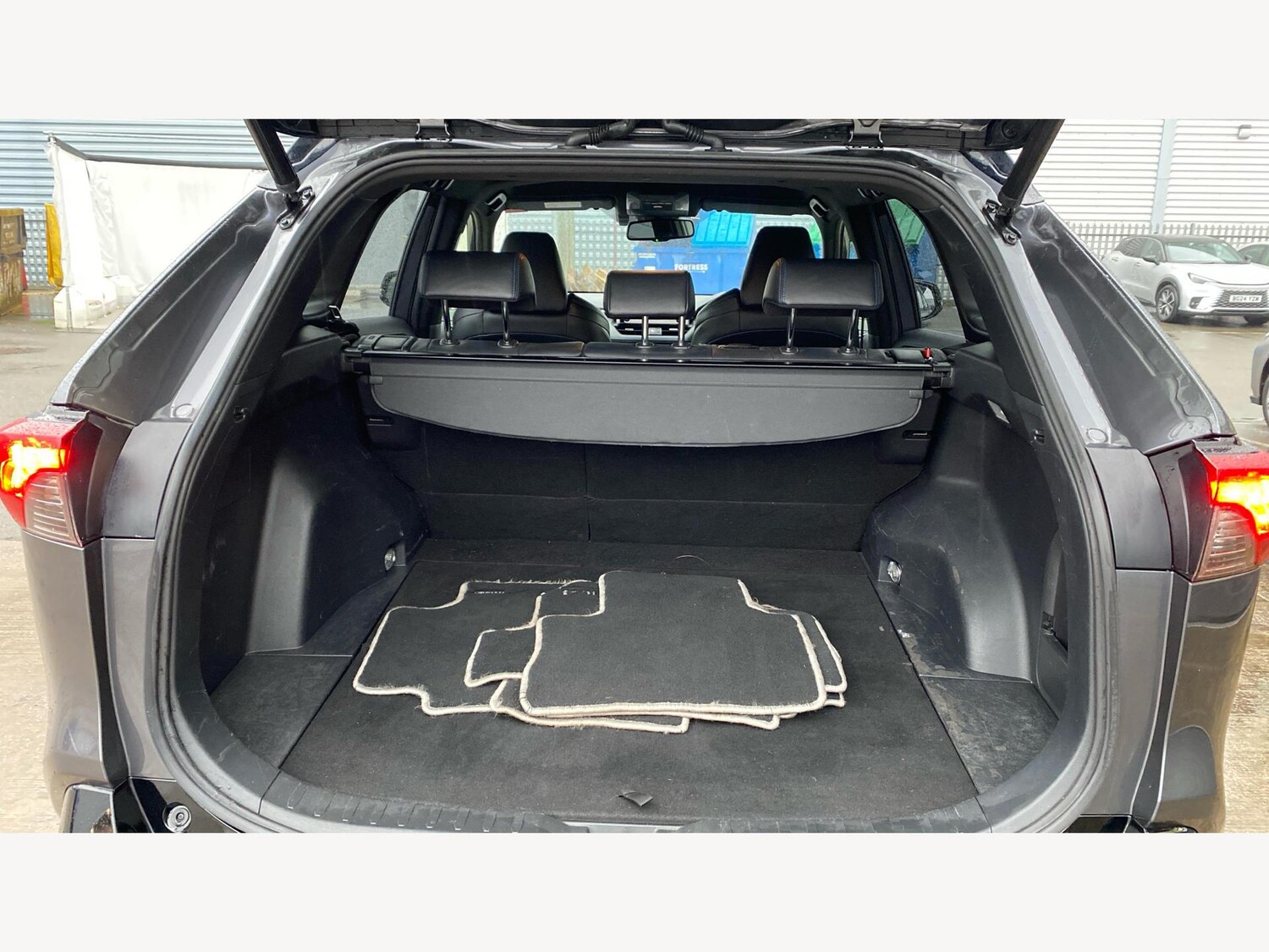 Used Toyota RAV4 for sale - 77484428: Photo 16