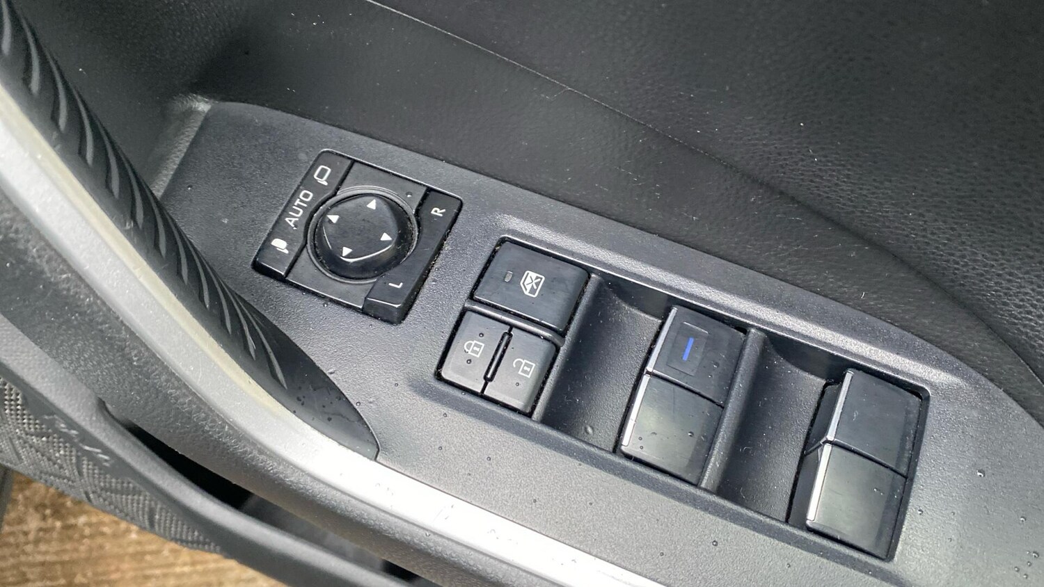 Used Toyota RAV4 for sale - 77484428: Photo 40