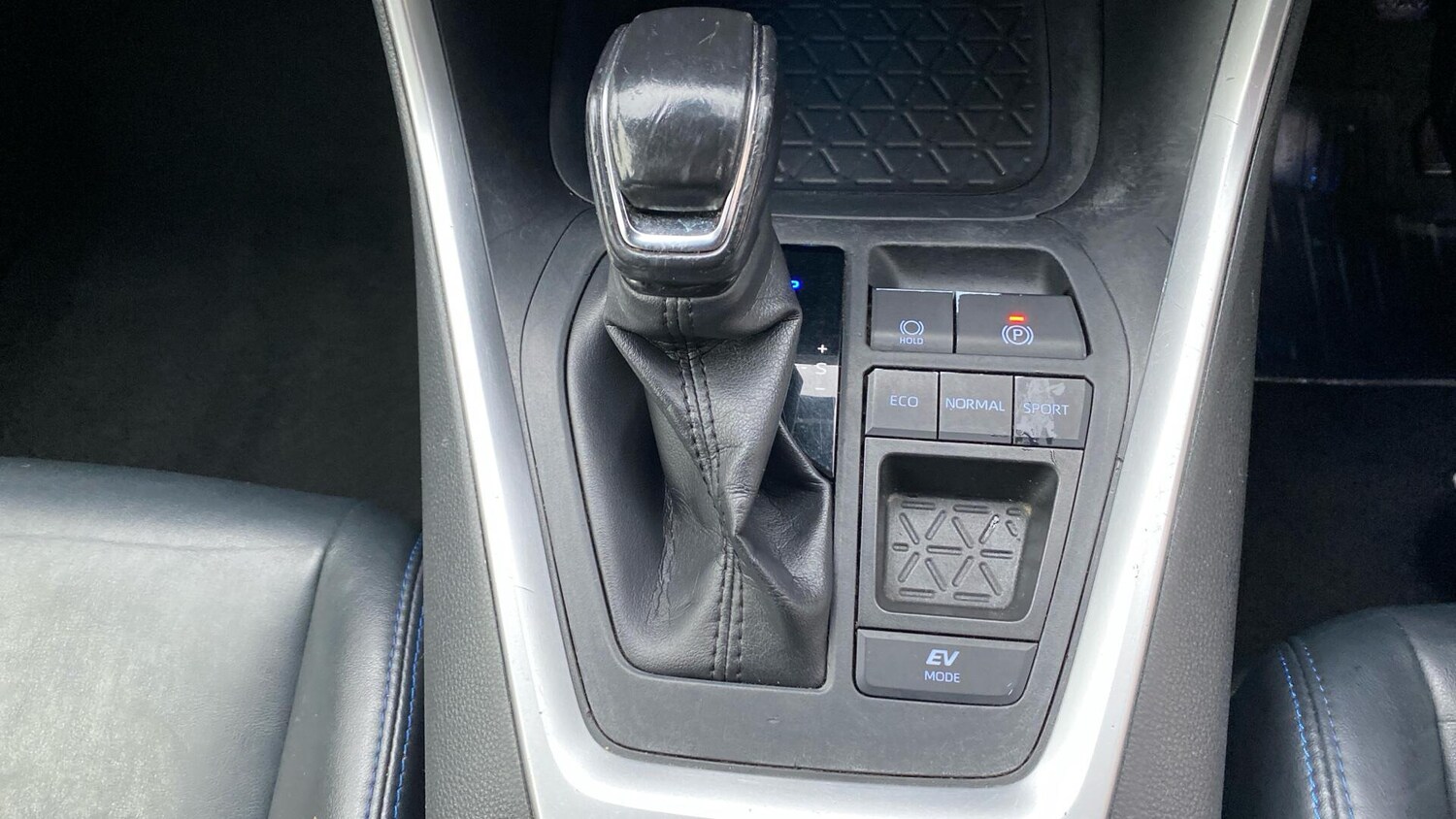 Used Toyota RAV4 for sale - 77484428: Photo 41