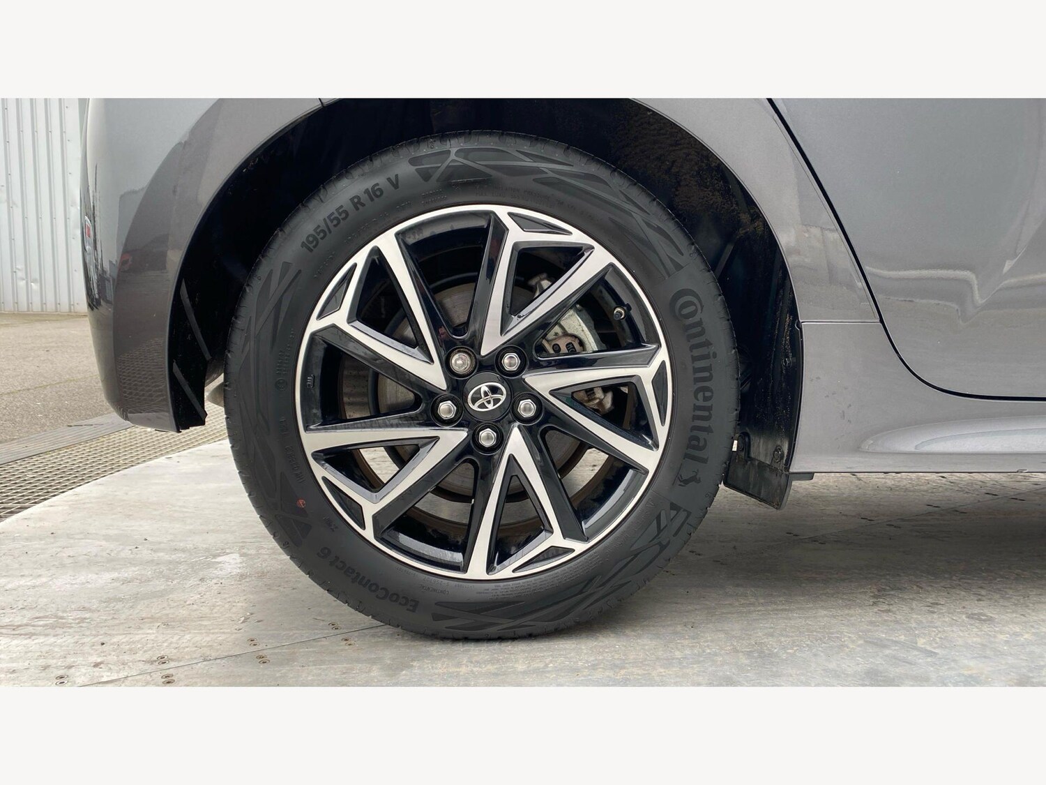 Used Toyota Yaris for sale - 77807861: Photo 20