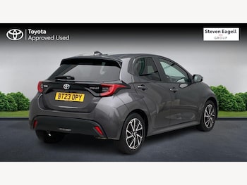 Used Toyota Yaris 2023 for sale - 77807861: Photo