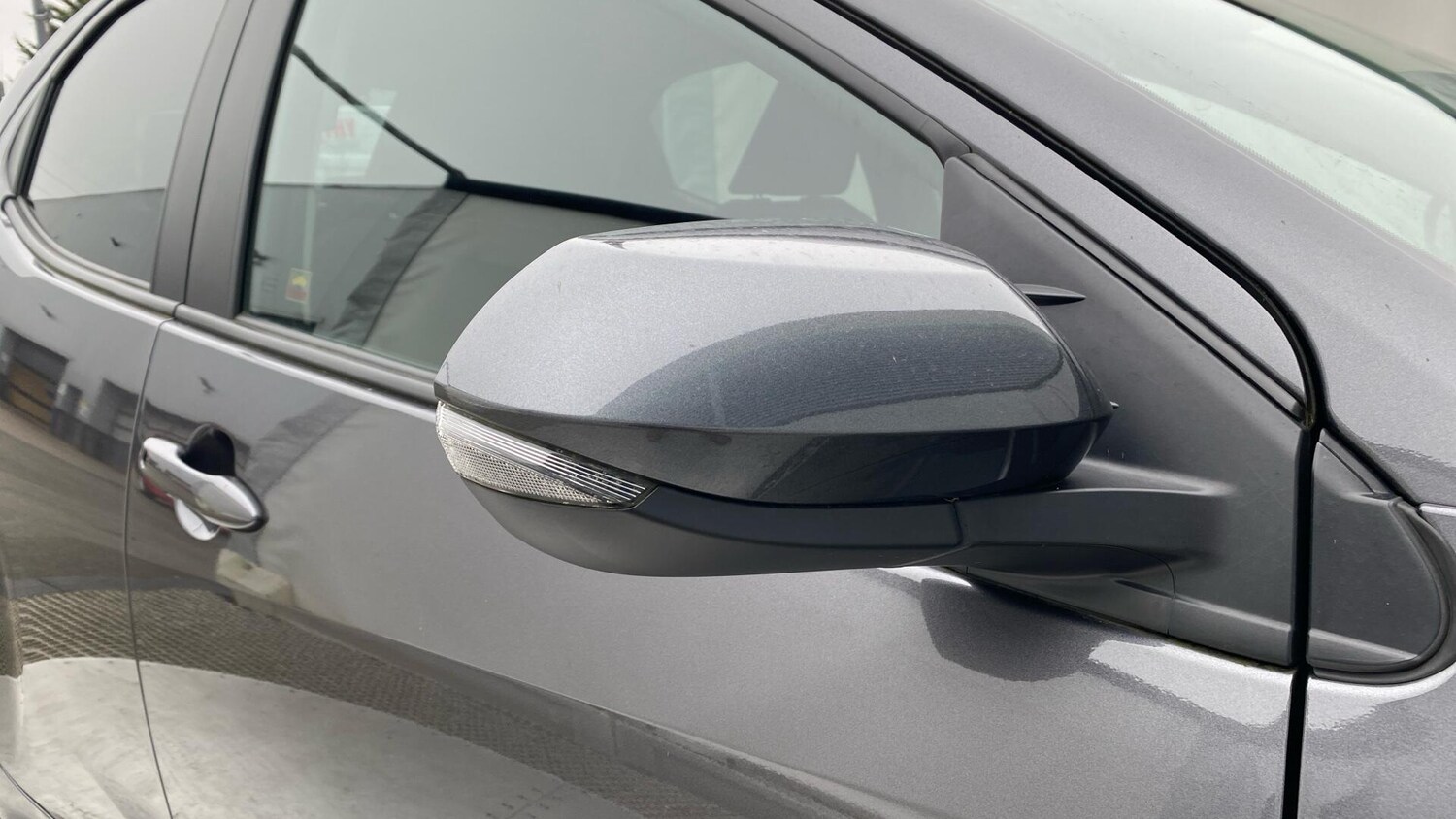 Used Toyota Yaris for sale - 77807861: Photo 33