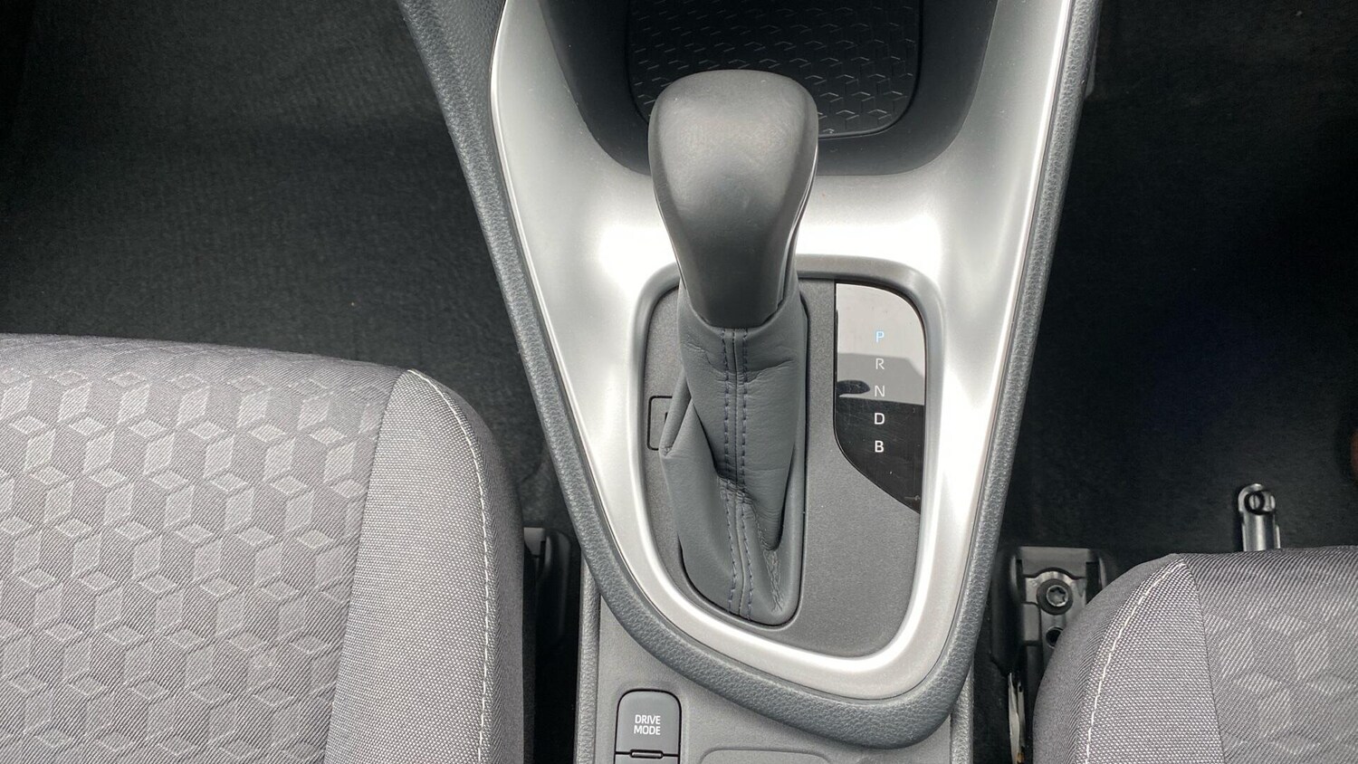 Used Toyota Yaris for sale - 77807861: Photo 41