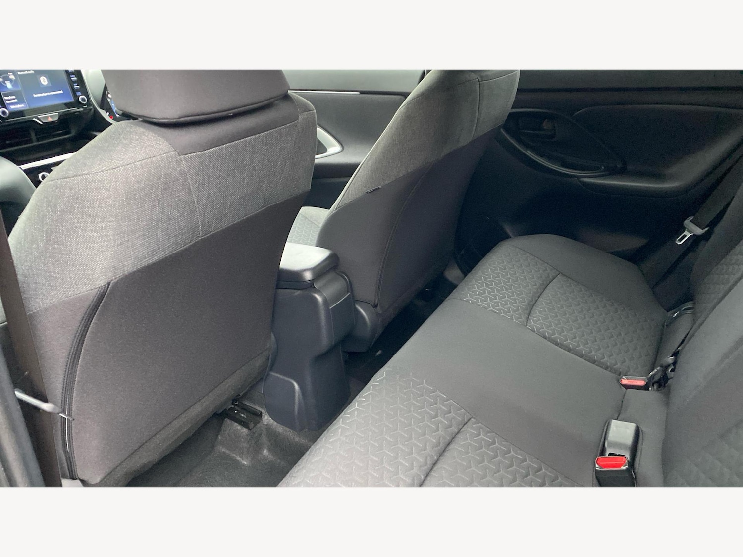 Used Toyota Yaris Cross 2023 for sale - 77376683: Photo 15