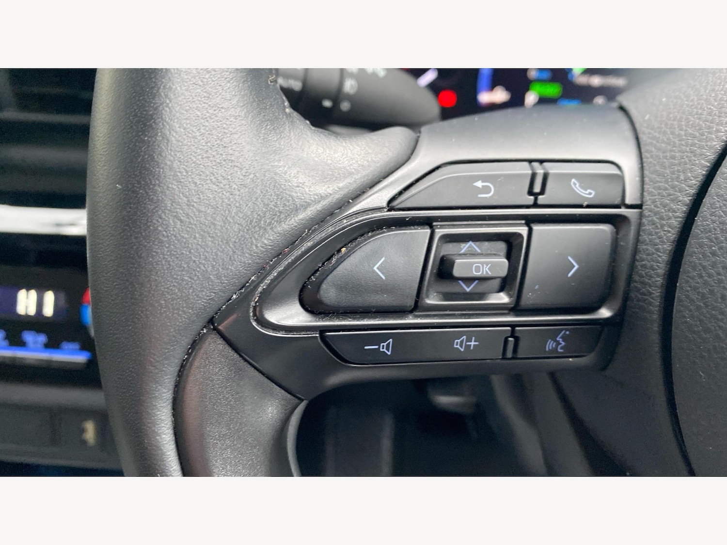 Used Toyota Yaris Cross 2023 for sale - 77376683: Photo 31