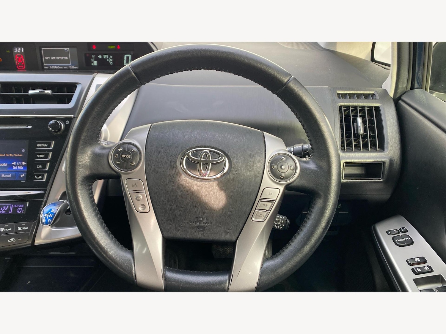 Used Toyota Prius+ 2020 for sale - 76398606: Photo 10