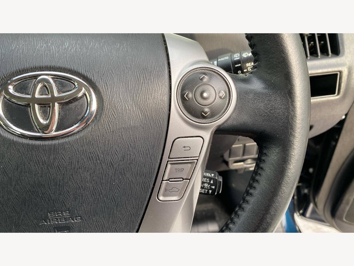 Used Toyota Prius+ 2020 for sale - 76398606: Photo 30