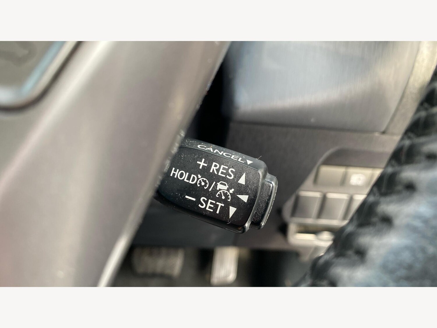 Used Toyota Prius+ 2020 for sale - 76398606: Photo 31