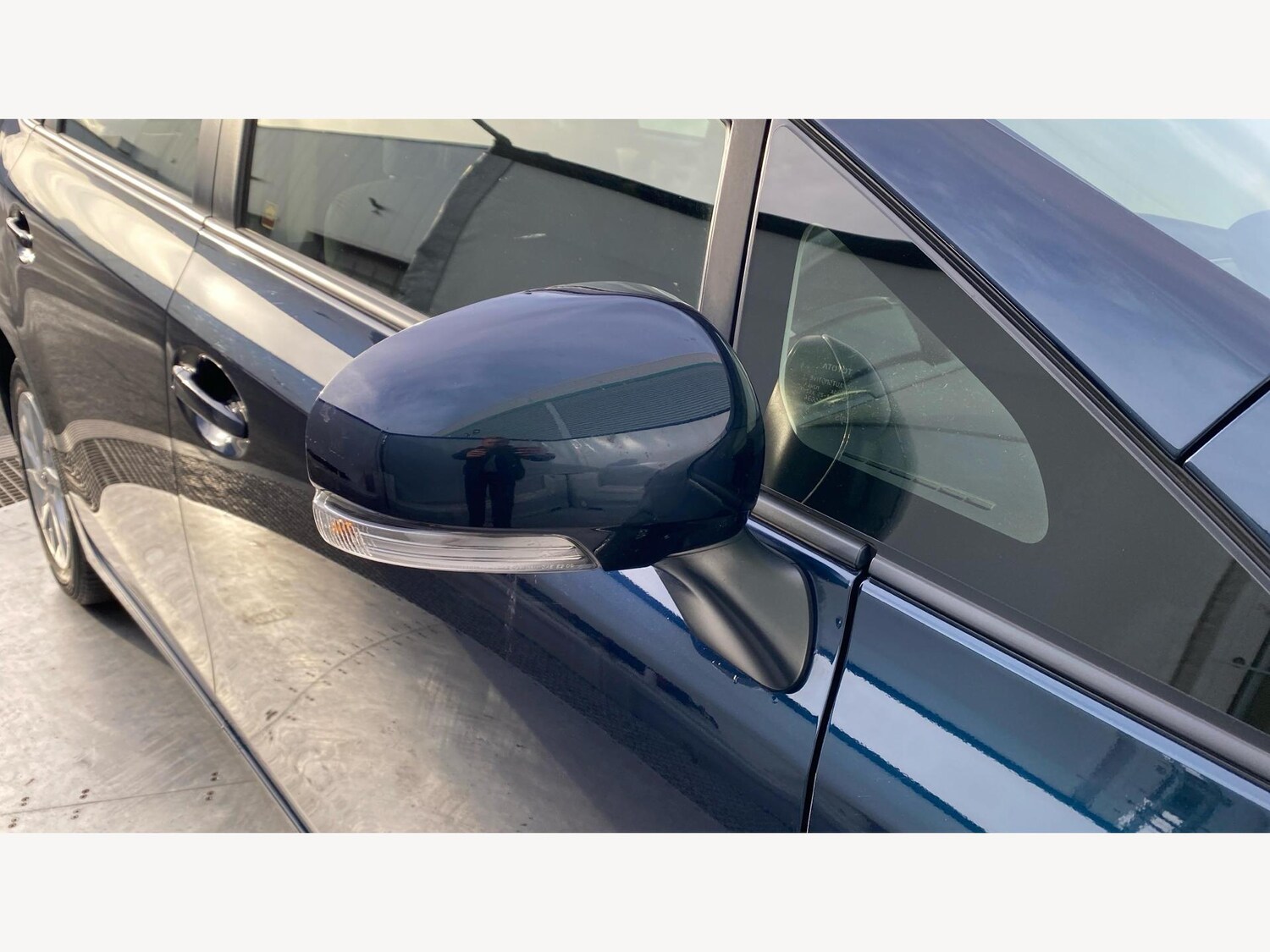 Used Toyota Prius+ 2020 for sale - 76398606: Photo 33