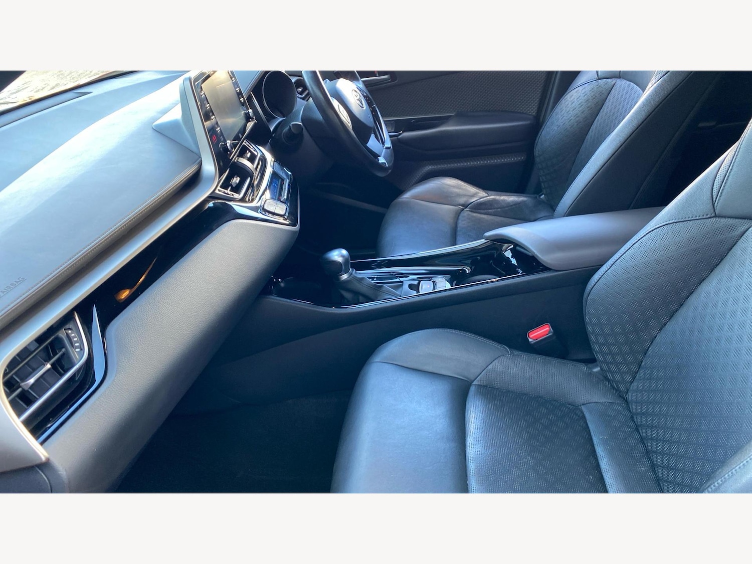 Used Toyota C-HR 2021 for sale - 76398211: Photo 12