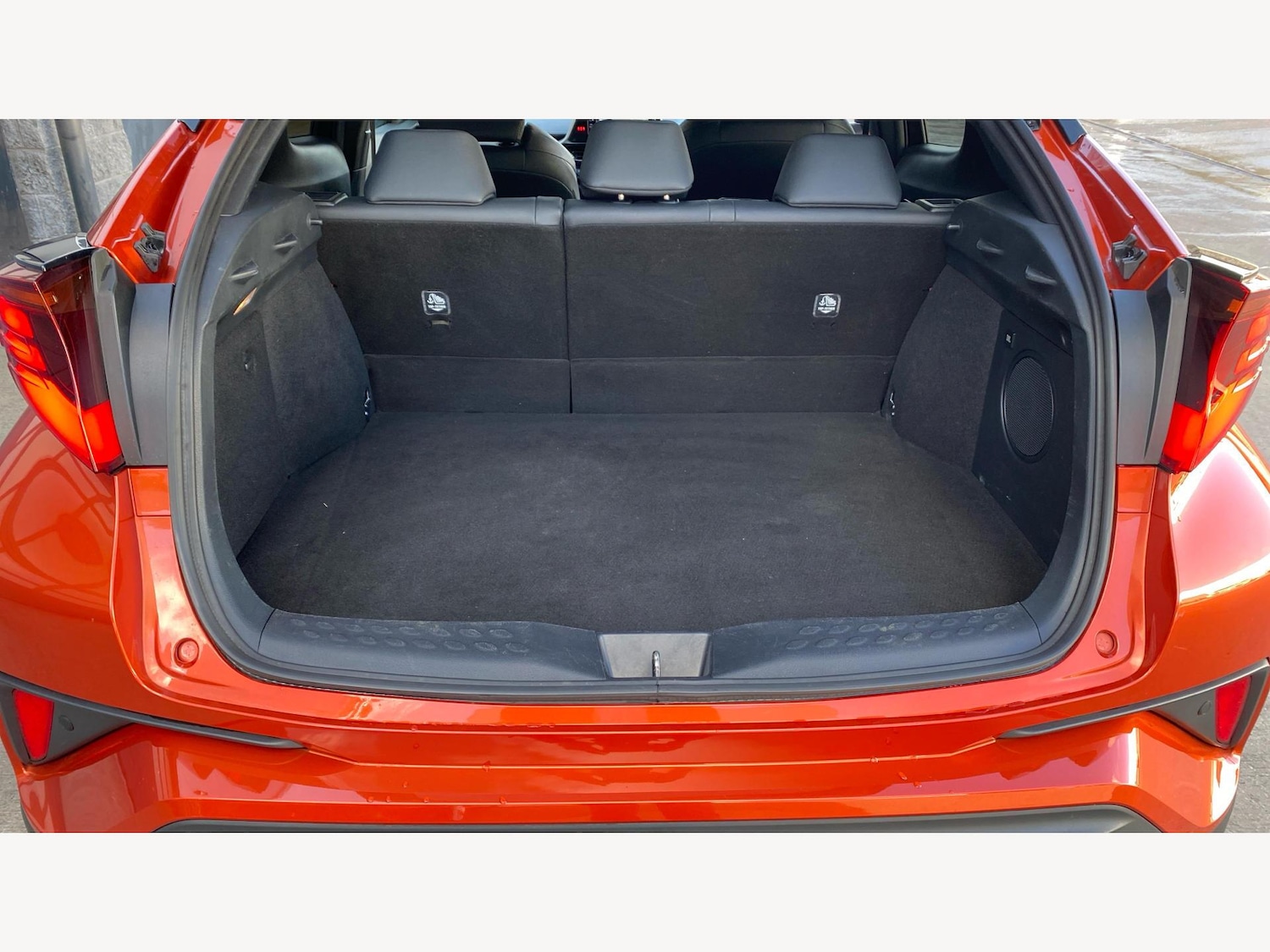 Used Toyota C-HR 2021 for sale - 76398211: Photo 16