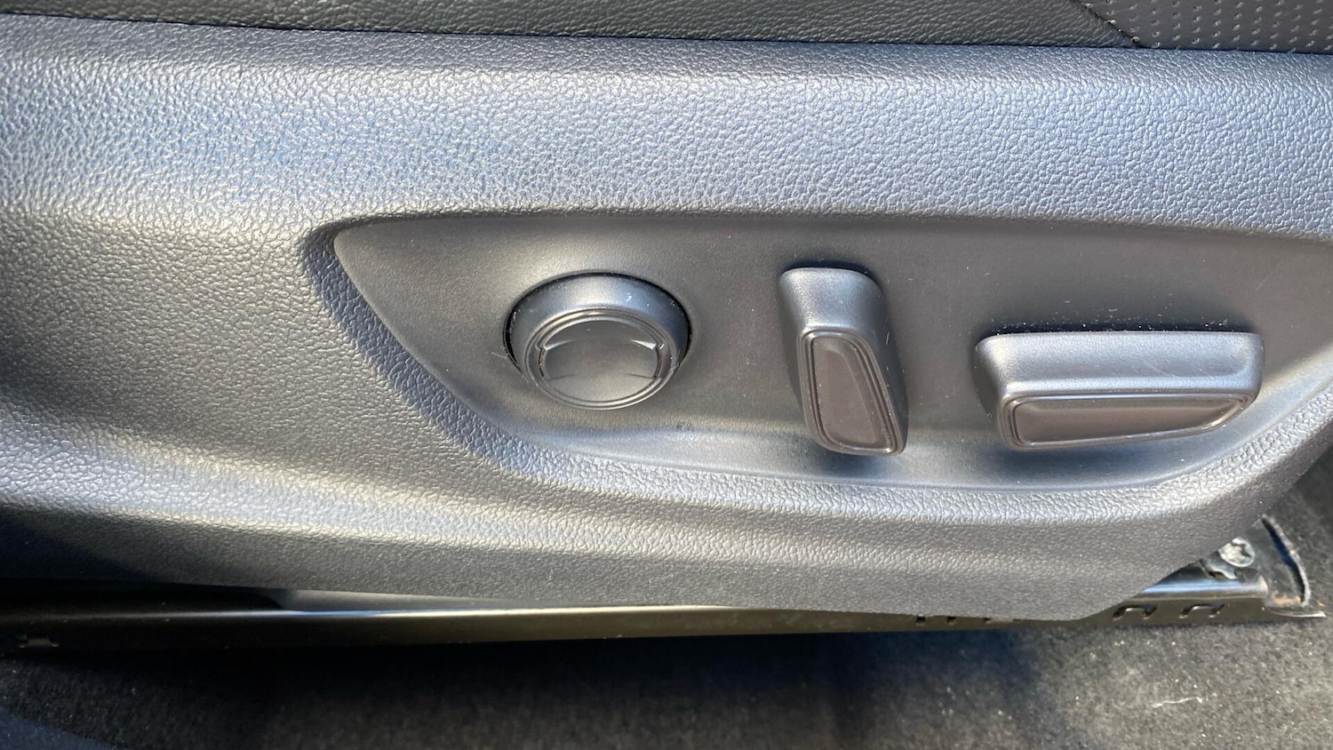 Used Toyota C-HR 2021 for sale - 76398211: Photo 39