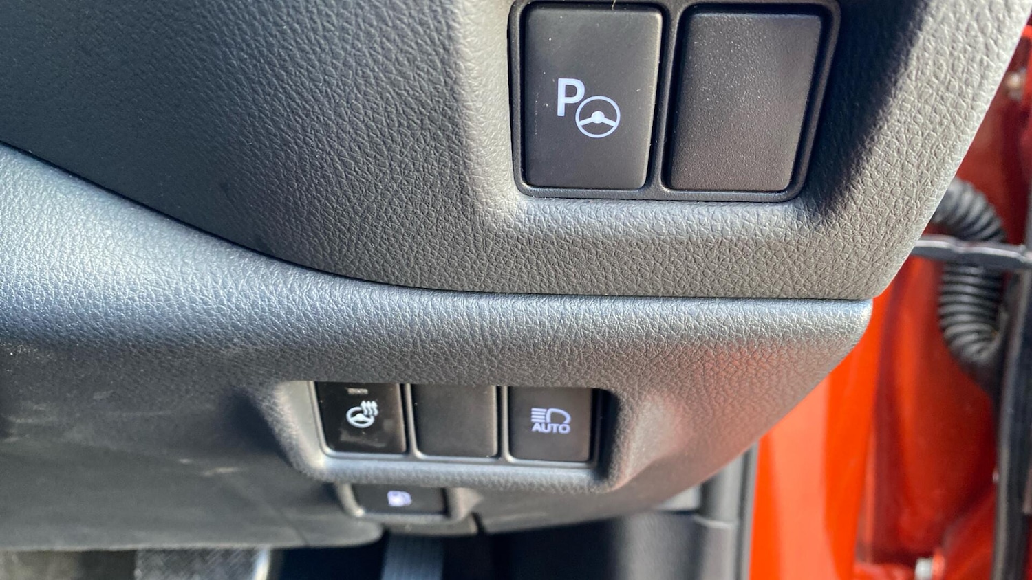 Used Toyota C-HR 2021 for sale - 76398211: Photo 40