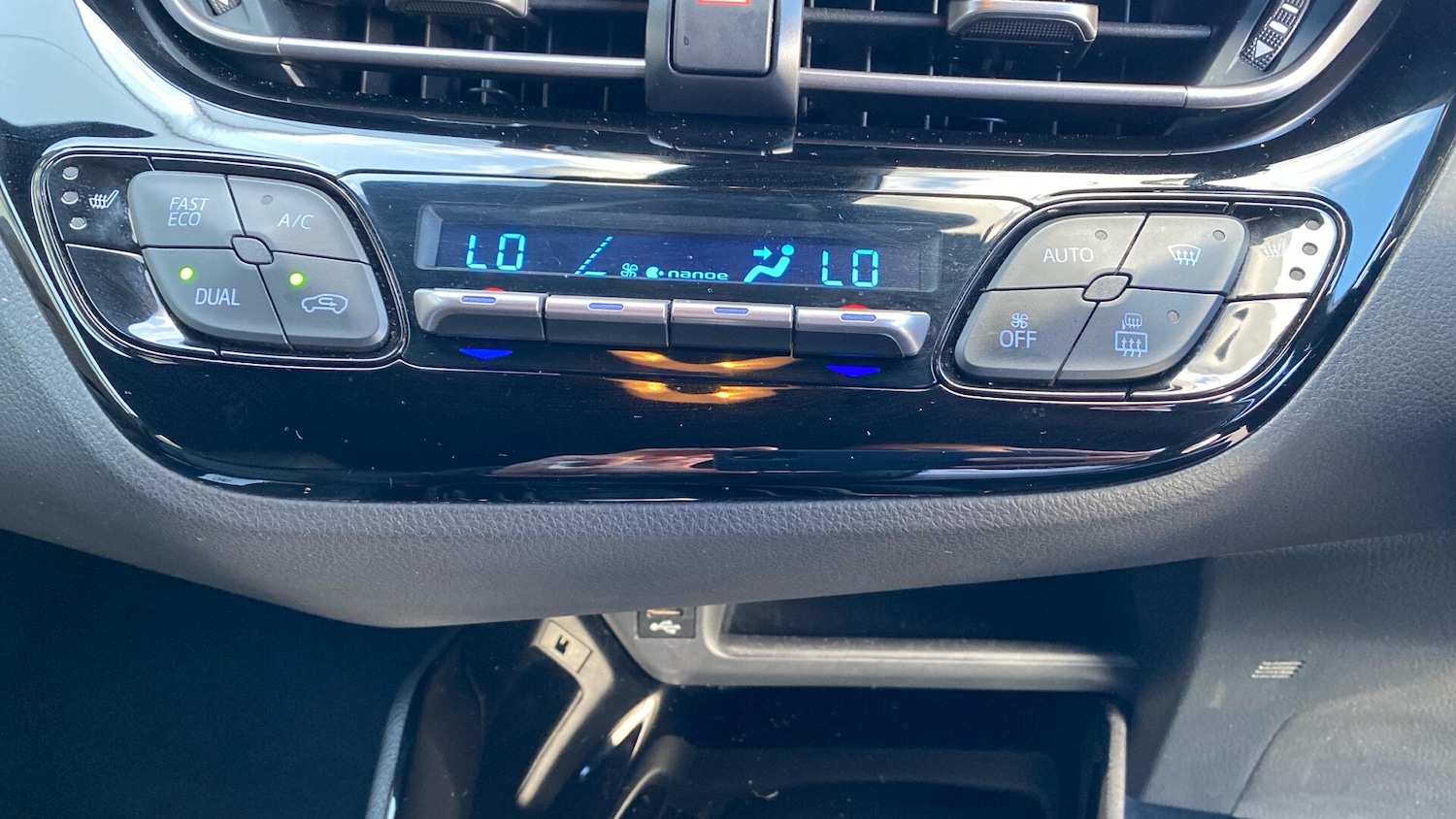 Used Toyota C-HR 2021 for sale - 76398211: Photo 43