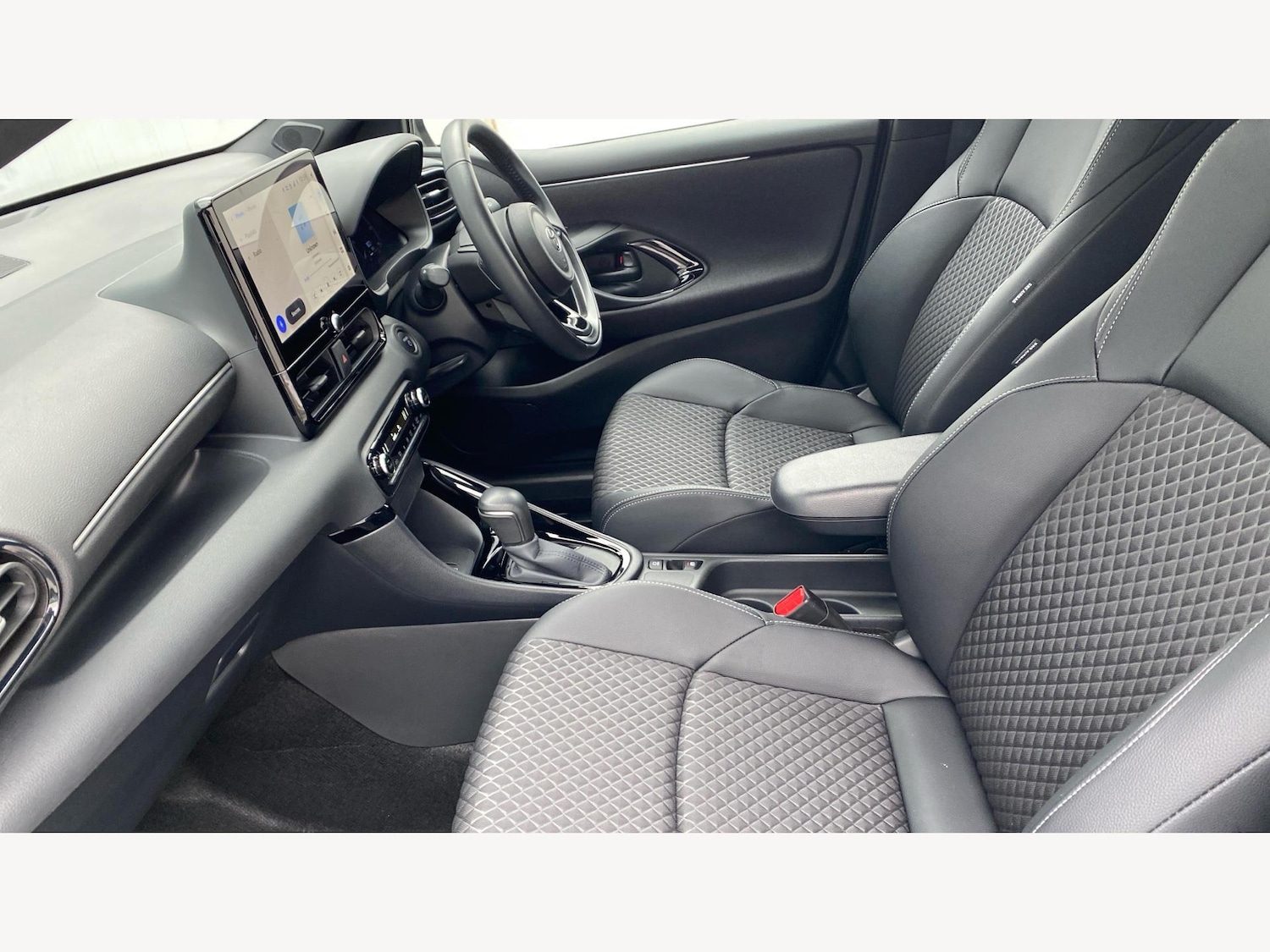 Used Toyota Yaris 2024 for sale - 76431974: Photo 12