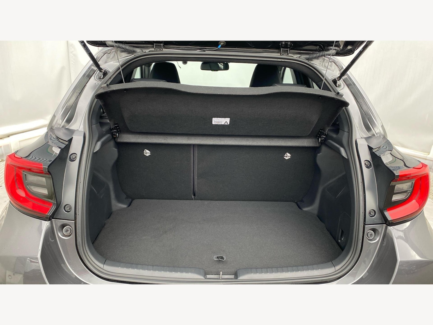 Used Toyota Yaris 2024 for sale - 76431974: Photo 16