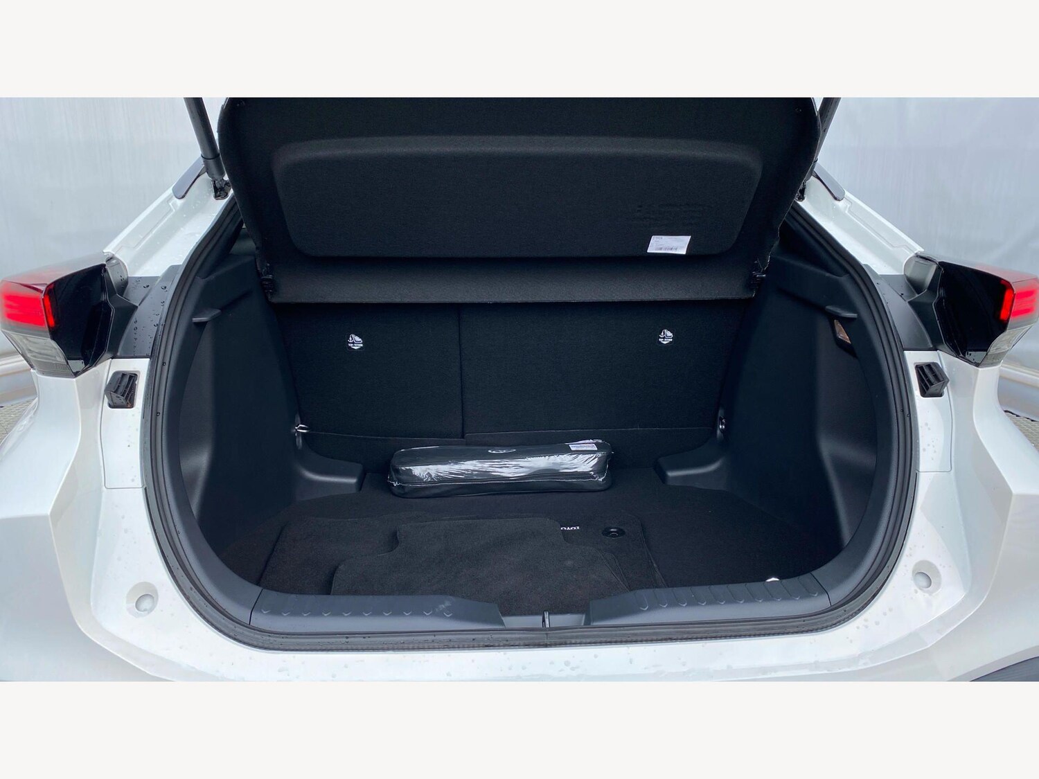 Used Toyota C-HR 2025 for sale - 78085988: Photo 16