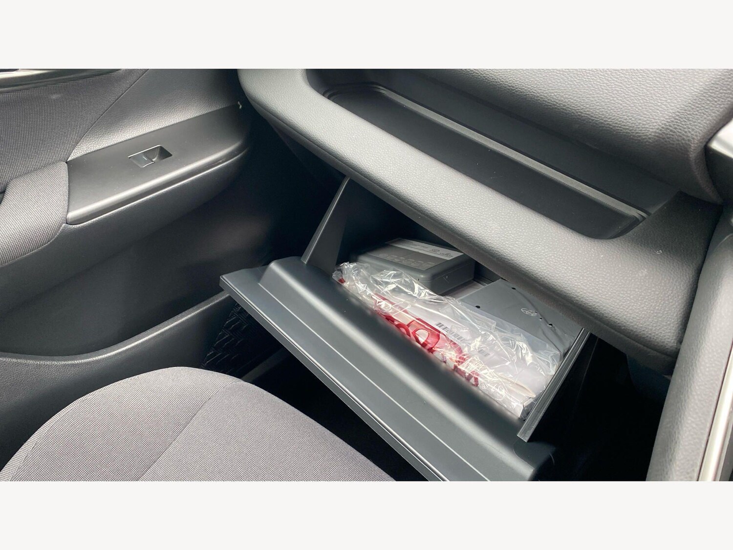 Used Toyota C-HR 2025 for sale - 78085988: Photo 46