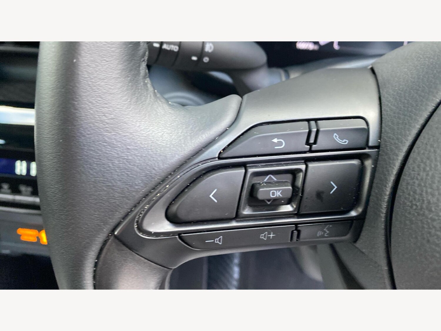 Used Toyota Yaris Cross 2025 for sale - 77254692: Photo 30