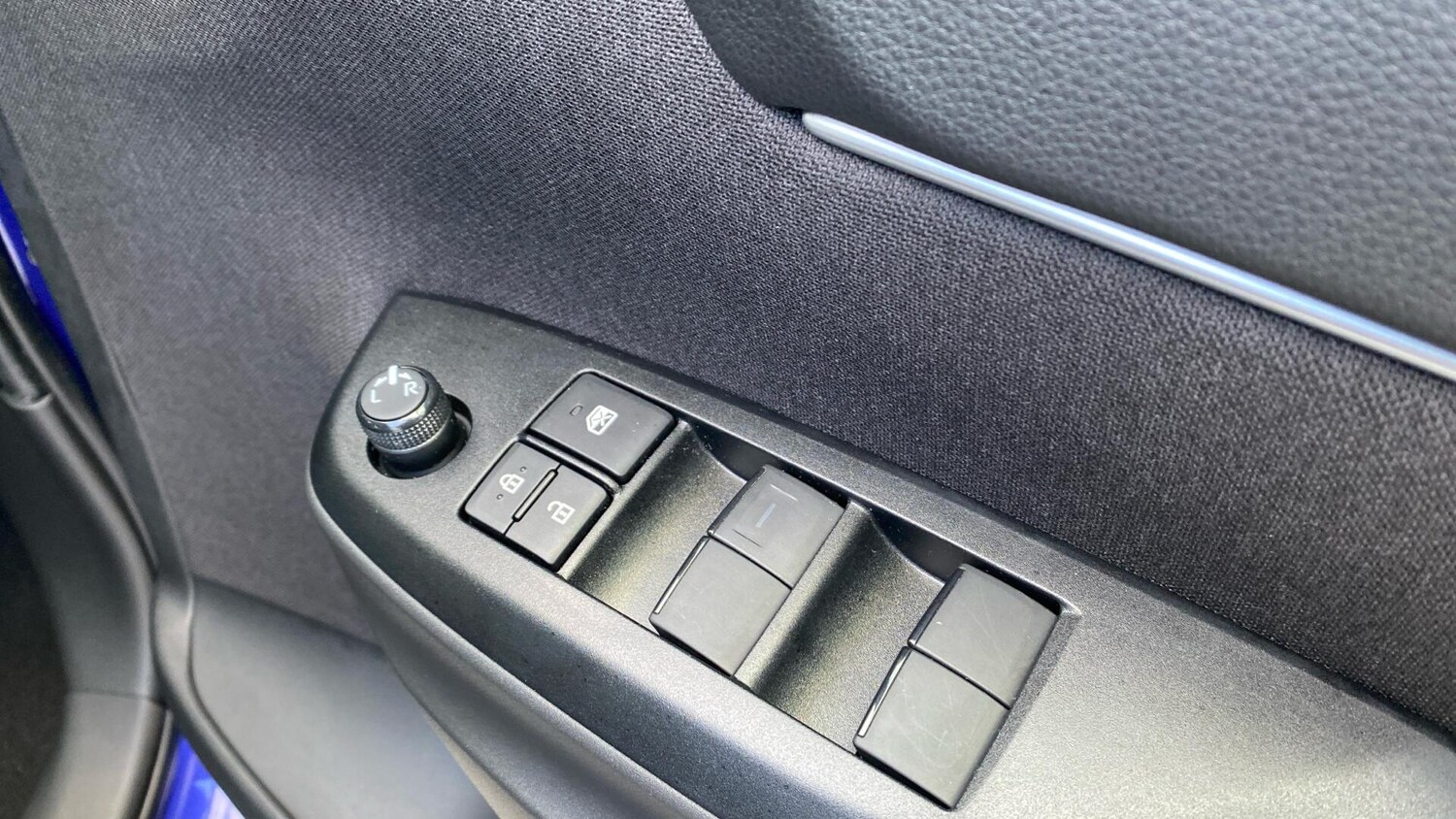 Used Toyota Yaris Cross 2025 for sale - 77254692: Photo 32