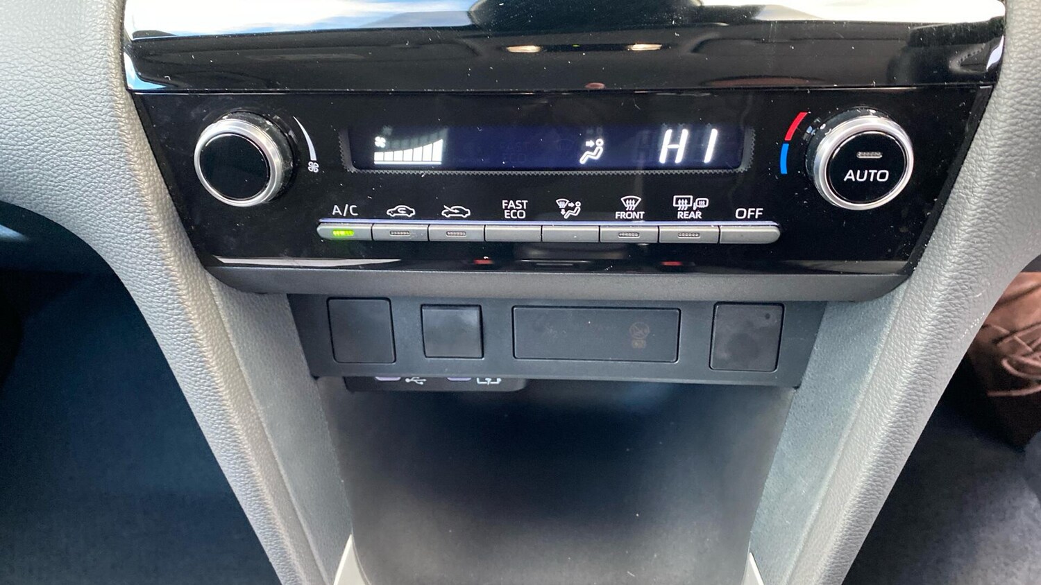 Used Toyota Yaris Cross 2025 for sale - 77254692: Photo 41