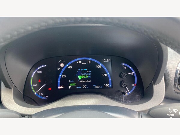 Used Toyota Yaris Cross 2023 for sale - 75302400: Photo 11