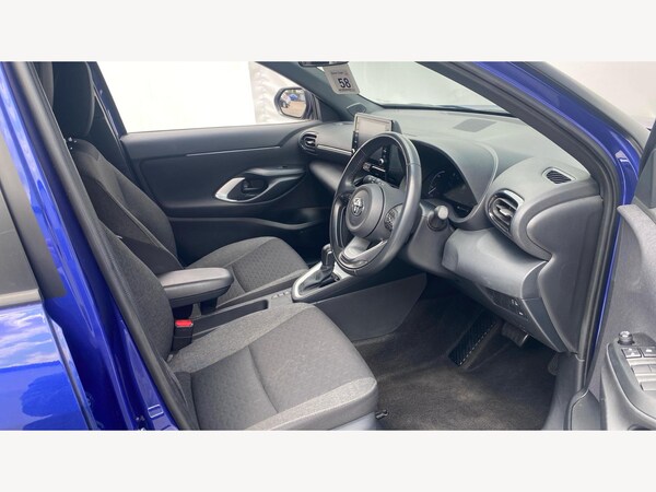 Used Toyota Yaris Cross 2023 for sale - 75302400: Photo 13
