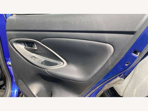 Used Toyota Yaris Cross 2023 for sale - 75302400: Photo 34