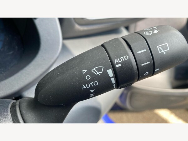 Used Toyota Yaris Cross 2023 for sale - 75302400: Photo 35