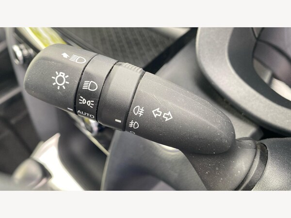 Used Toyota Yaris Cross 2023 for sale - 75302400: Photo 36