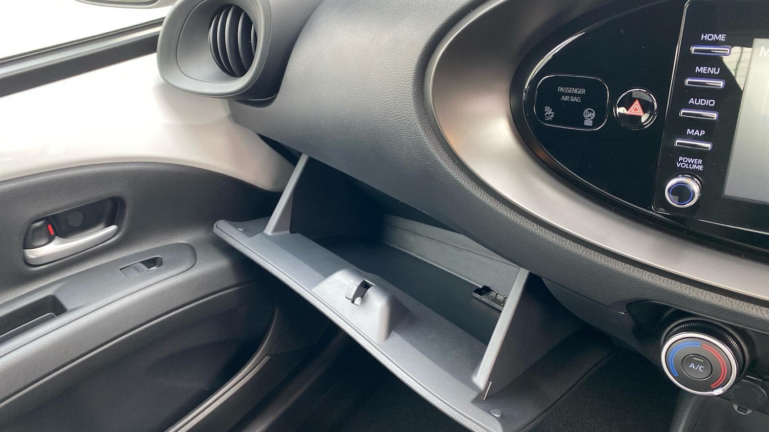 Used Toyota Aygo X 2023 for sale - 76433166: Photo 40